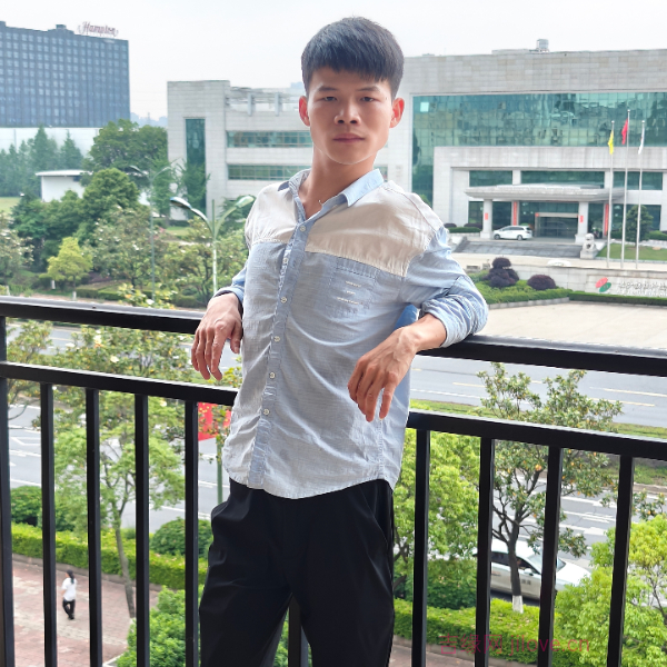 湖南28岁单身帅哥真诚找对象-吉缘网
